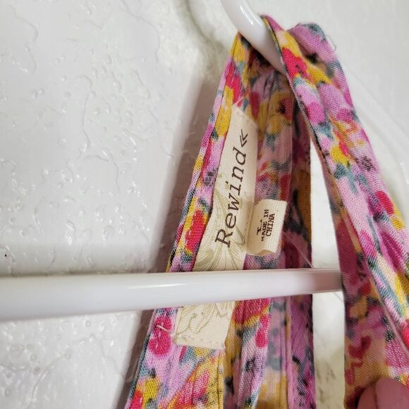 Rewind Size Large Pink & Yellow Surplice Neckline V-Back Smocked Waist Romper - Picture 6 of 7